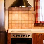 Daire Mountain Stonehouse - By Alseides