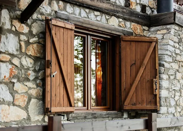 Mountain Stonehouse - By Alseides *